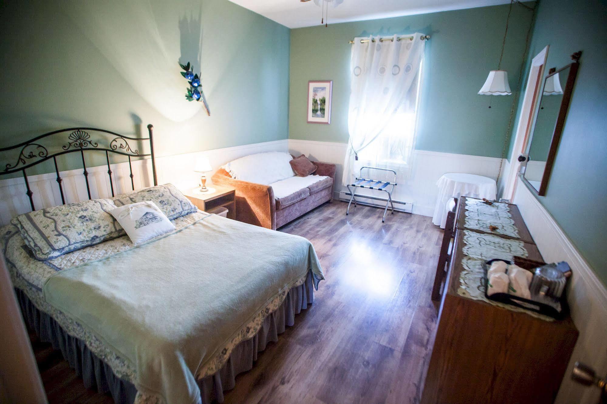 Auberge Presbytere Mont Lac-Vert Hébertville Zewnętrze zdjęcie
